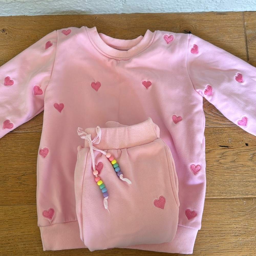 NWOT Lola + The Bots Heart Matching Sweatsuit Size 10
